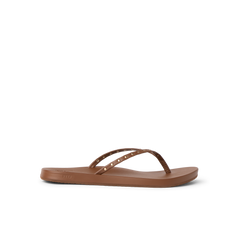 Cushion Slim Studs
