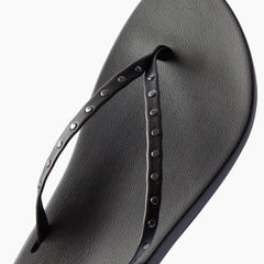 Cushion Slim Studs